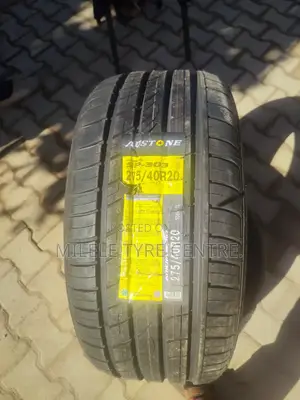 275/40r20 Austone