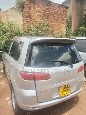 Mazda Demio 2004 Silver
