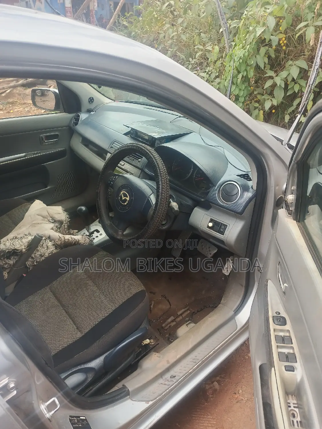 Mazda Demio 2004 Silver