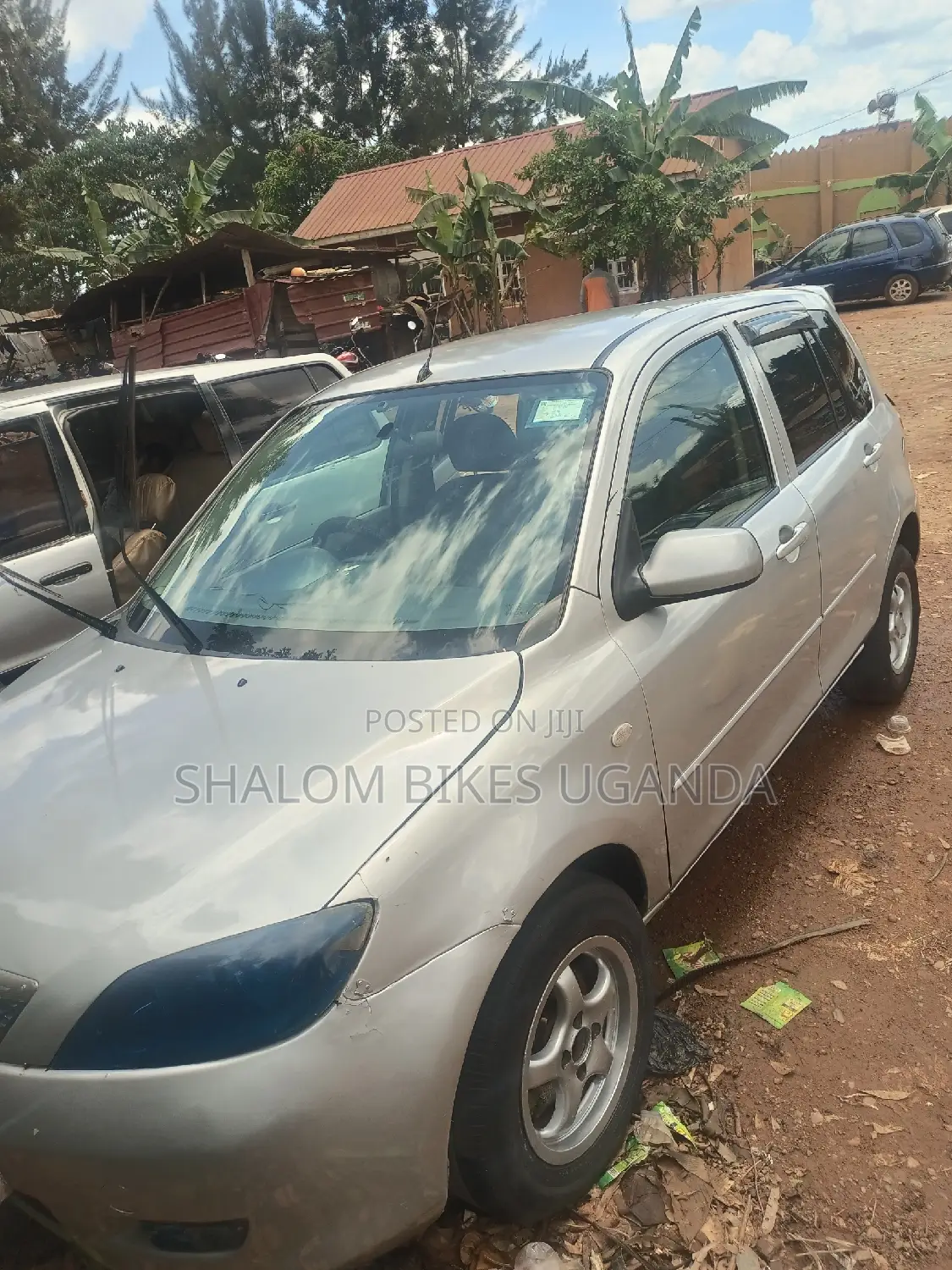 Mazda Demio 2004 Silver