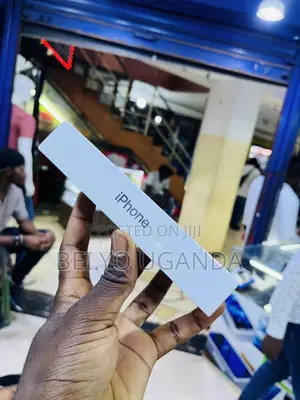New Apple iPhone 15 128 GB Blue