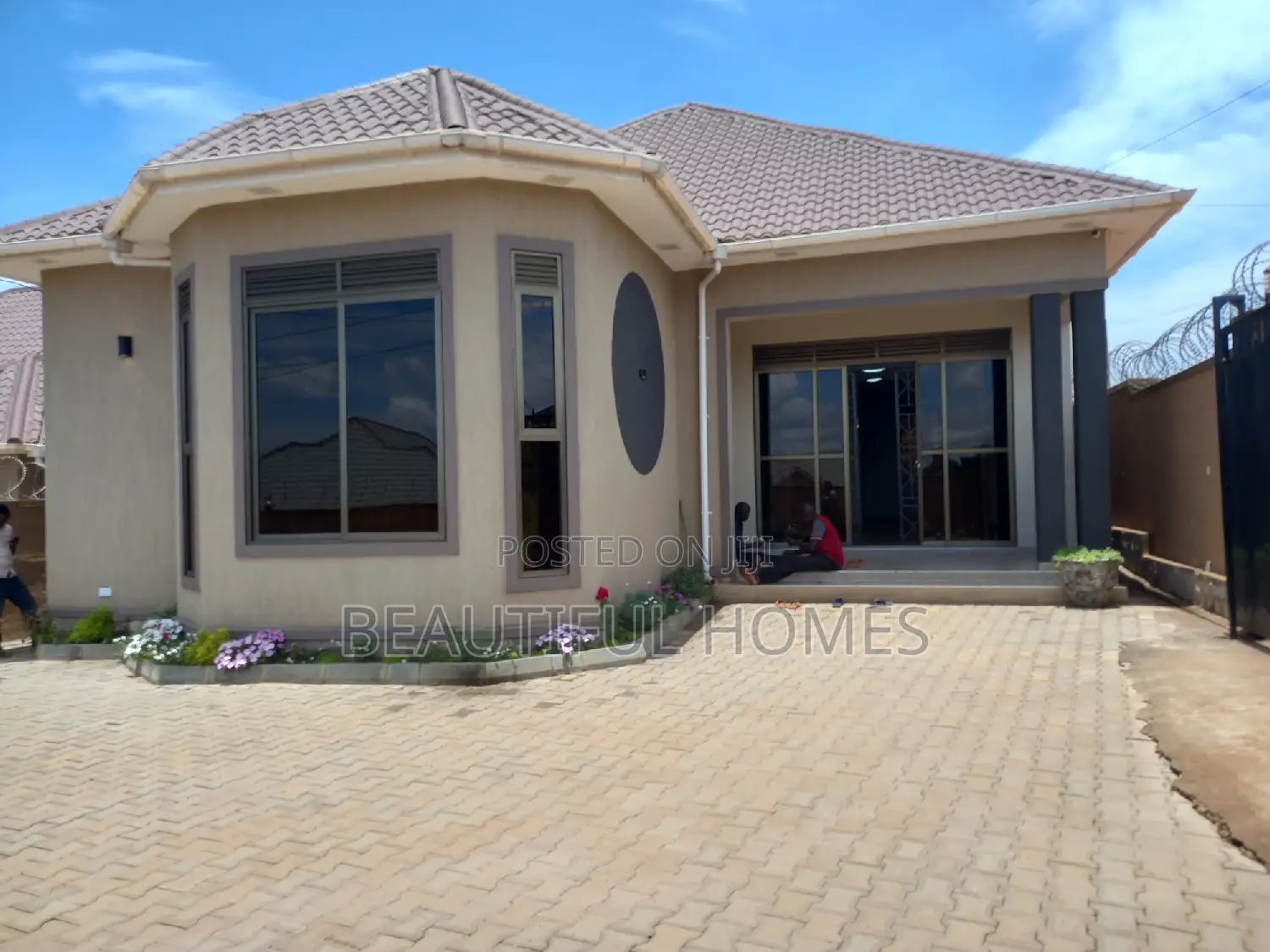Furnished 3bdrm House in Nakwero, Kira for sale