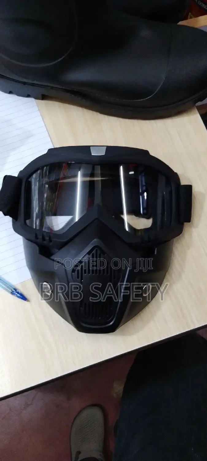 Riding Mask