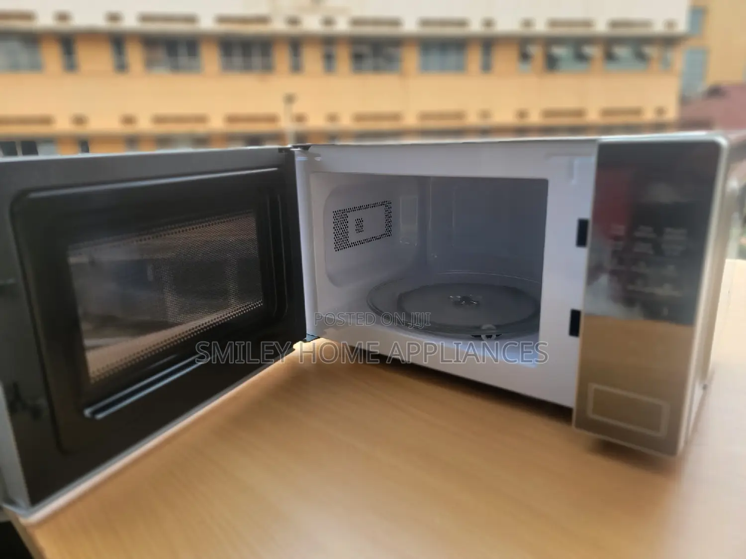 20ltrs Digital Hisense Microwave