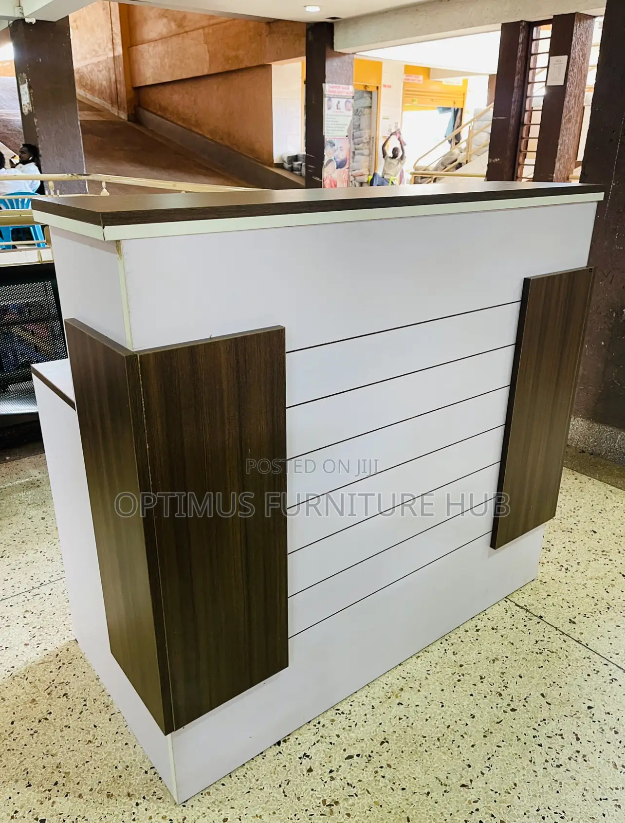 Reception Desk (1.4meters)