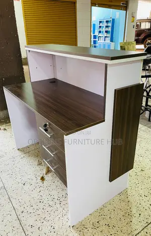 Reception Desk (1.4meters)