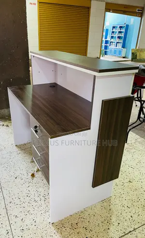 Reception Desk (1.8meters)