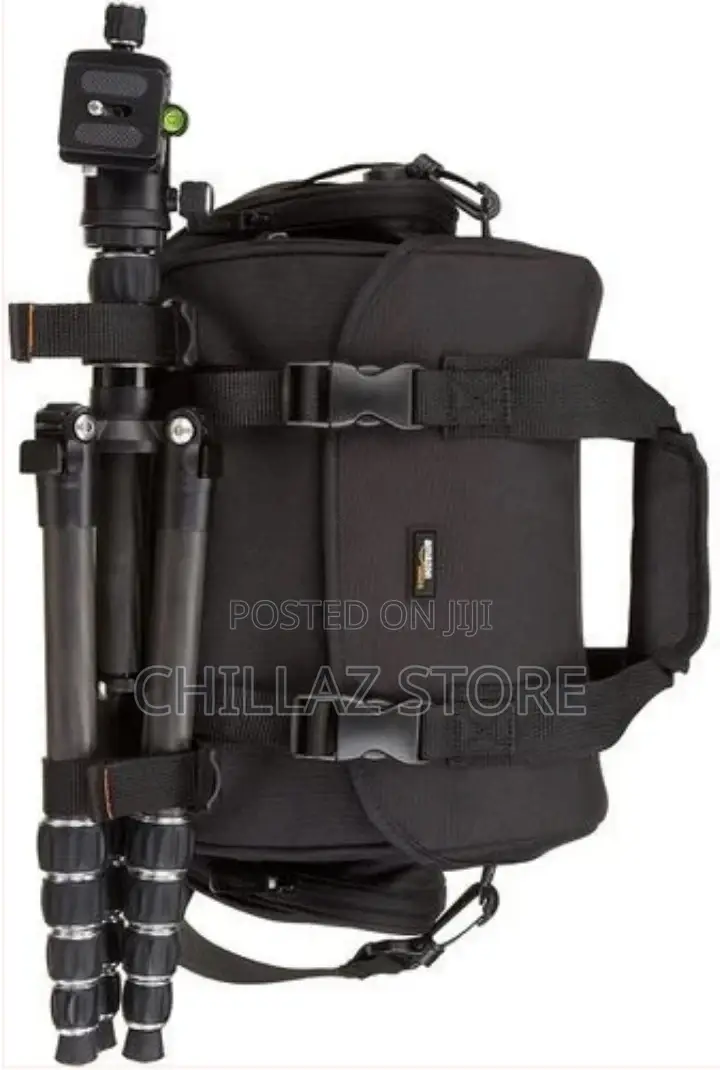 Amazonbasics Large DSLR Gadget Bag (Grey Interior) –