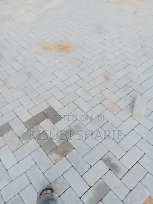 Pavers in Kira