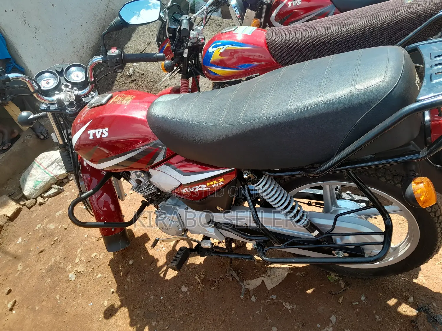 New TVS HLX 125 2024 Red
