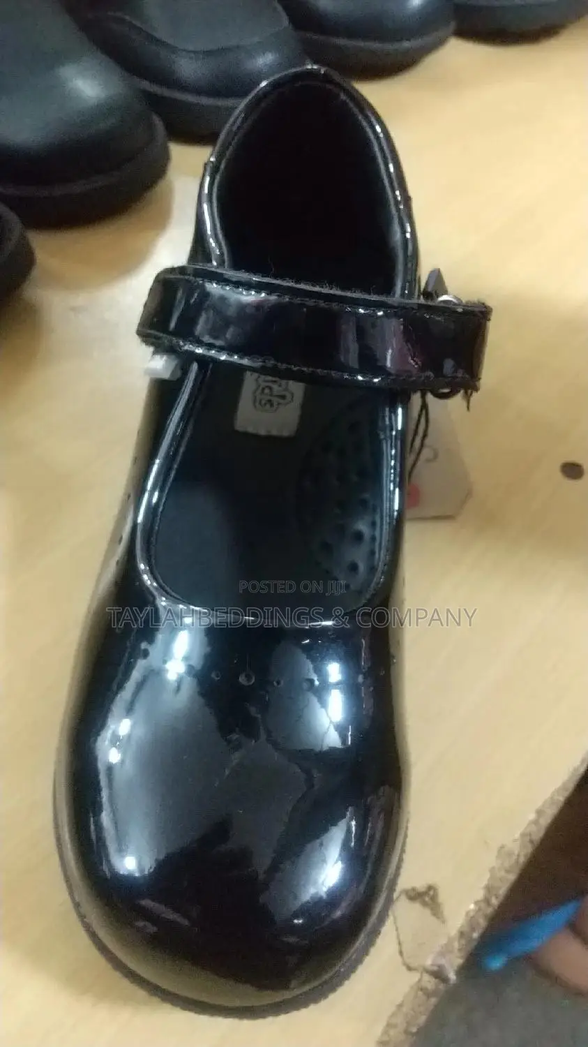 Fit Kids Black Shoes Non-Shoe Polish