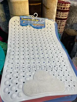 Rubber Bathroom Mats That Are Bathed On