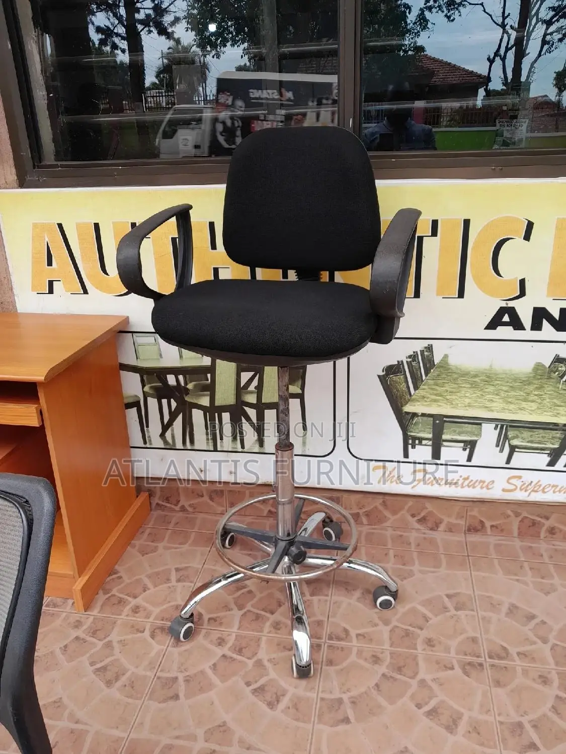 Executive Secretarial Chair.