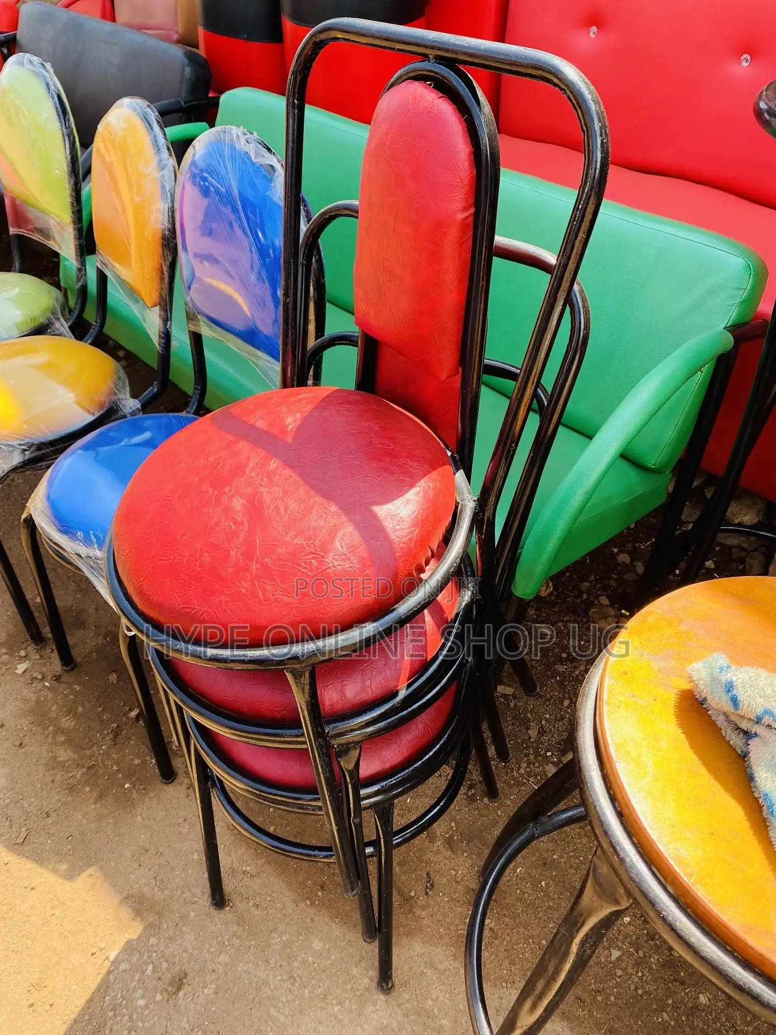 Comfortable Chairs Ug Center