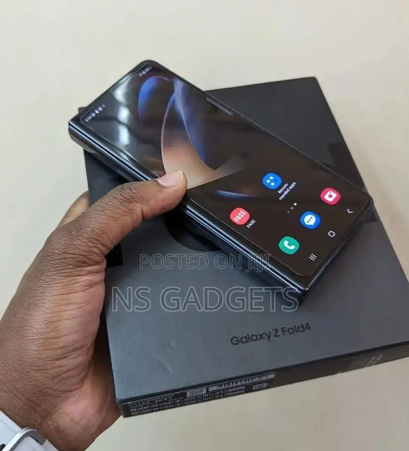 Samsung Galaxy Z Fold4 256 GB Black