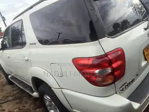Toyota Sequoia 2005 White