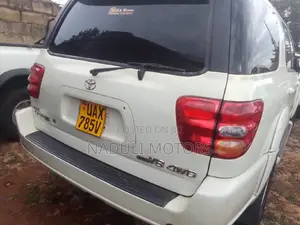 Toyota Sequoia 2005 White