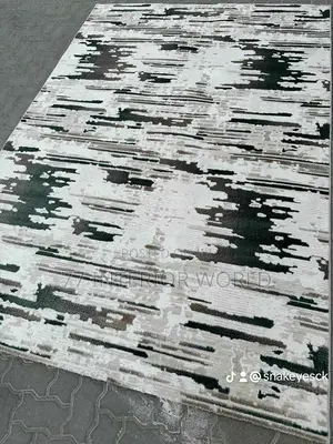 Center Carpets/Rugs