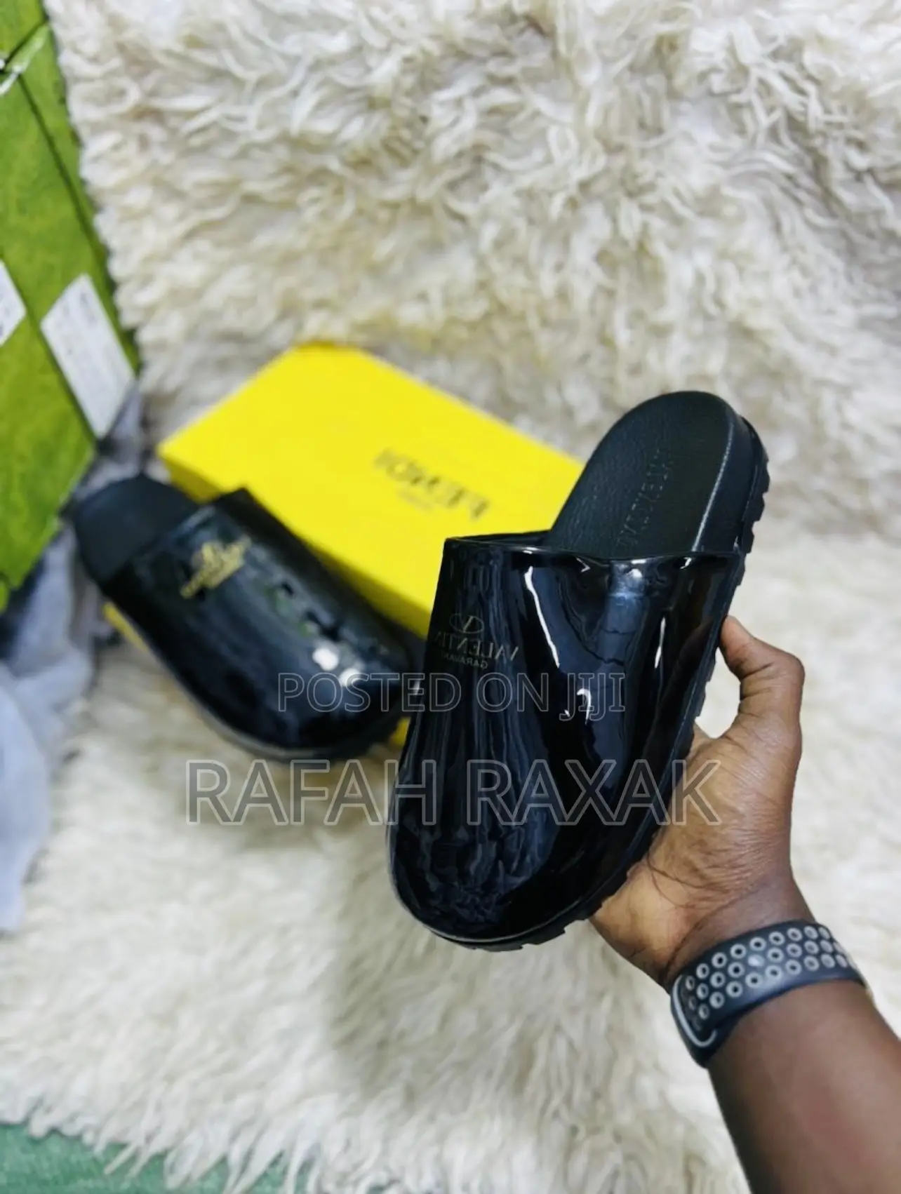 Original Men’S Valentino Shinny Clog Push in Sandals