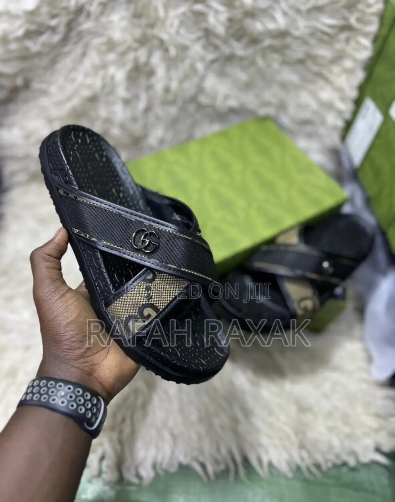 Original Classic Men’S Gucci Cross Sandals