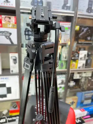 Carver H6 Heavy Duty Tripod Stand