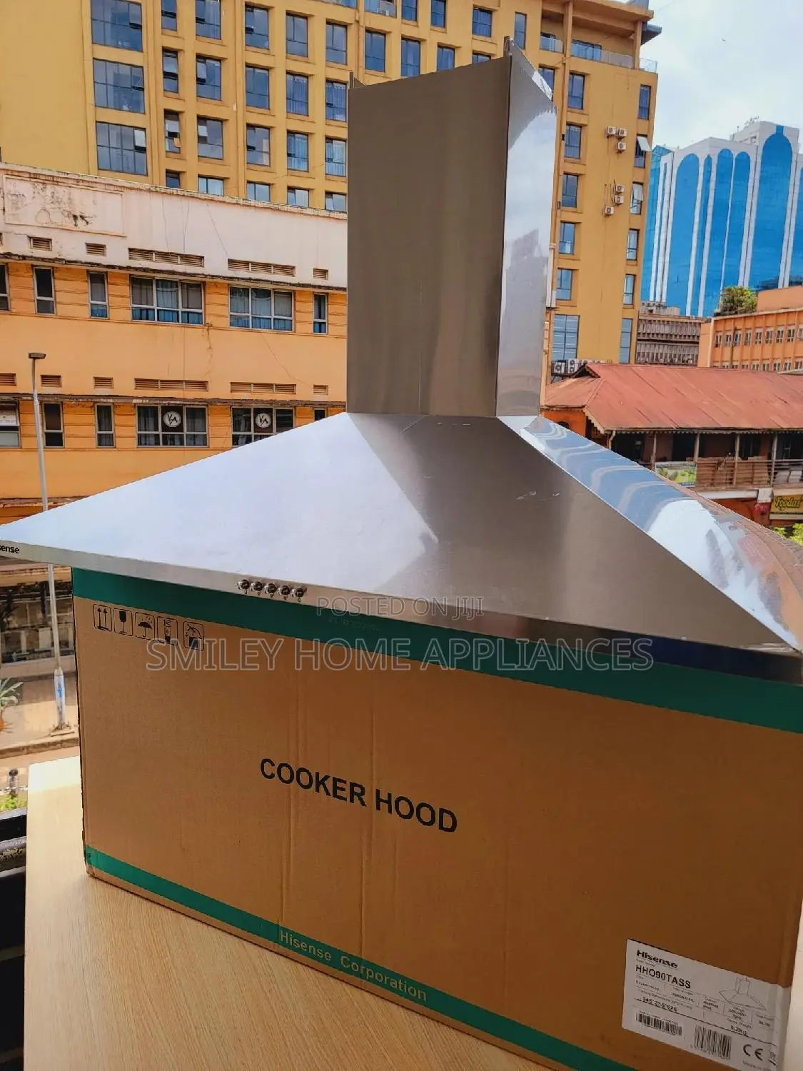 New Hisense Cooker Hood 90cm by 60cm