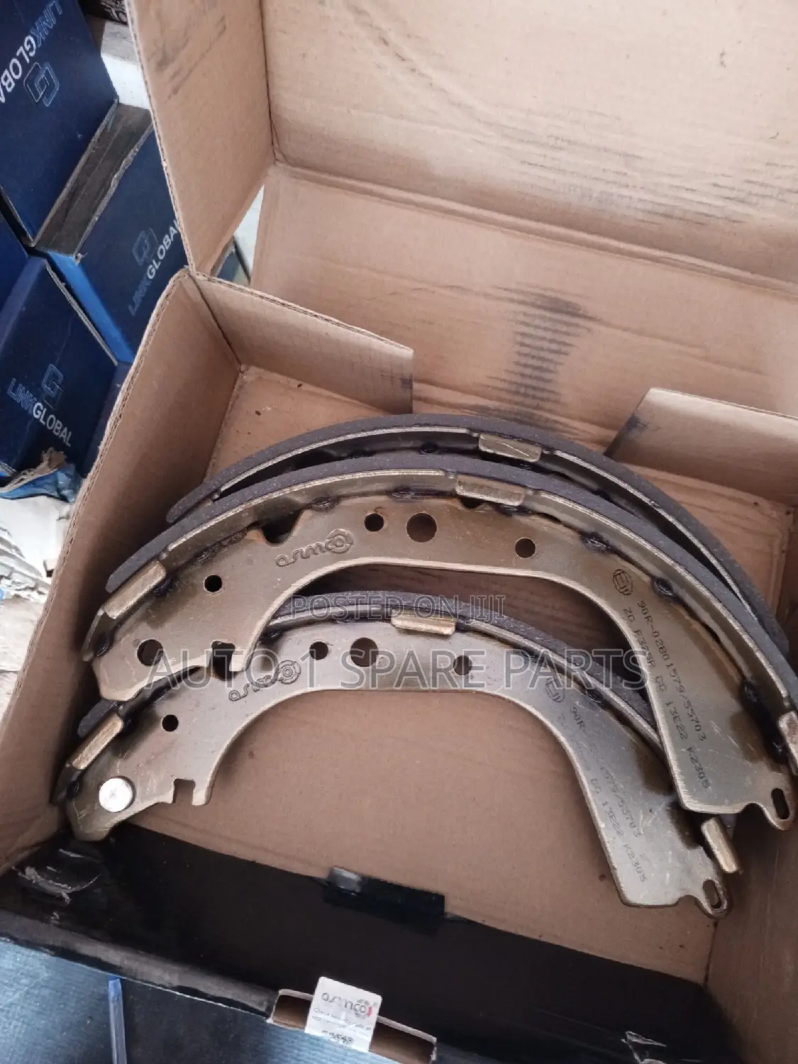 HILUX Brake Shoes