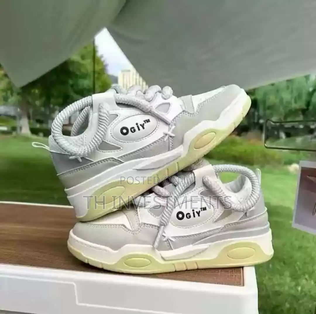 Retro Women's Sneakers.