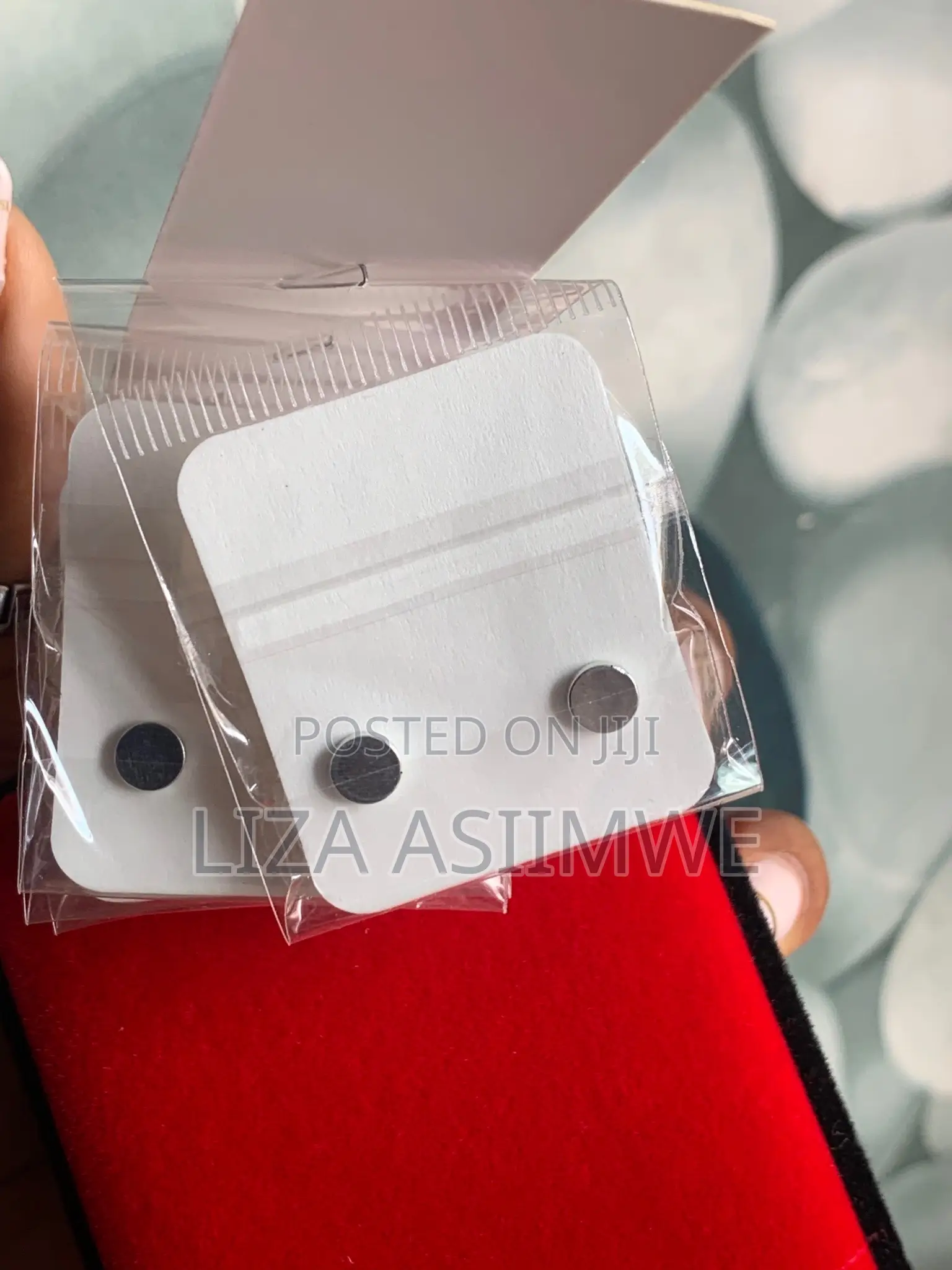 Men’S Black Iced Out Magnetic Earpins