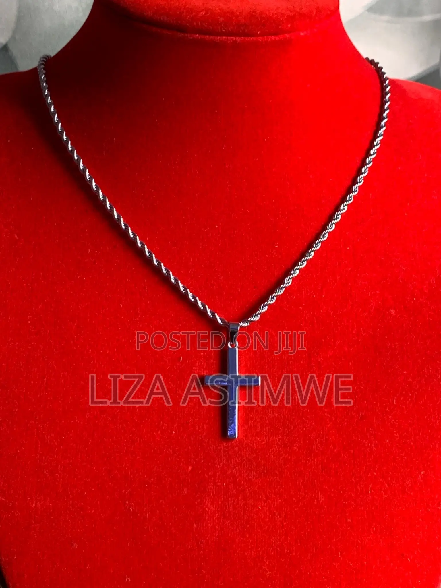 Men’S Simple Necklaces Available With a Cross Pendant