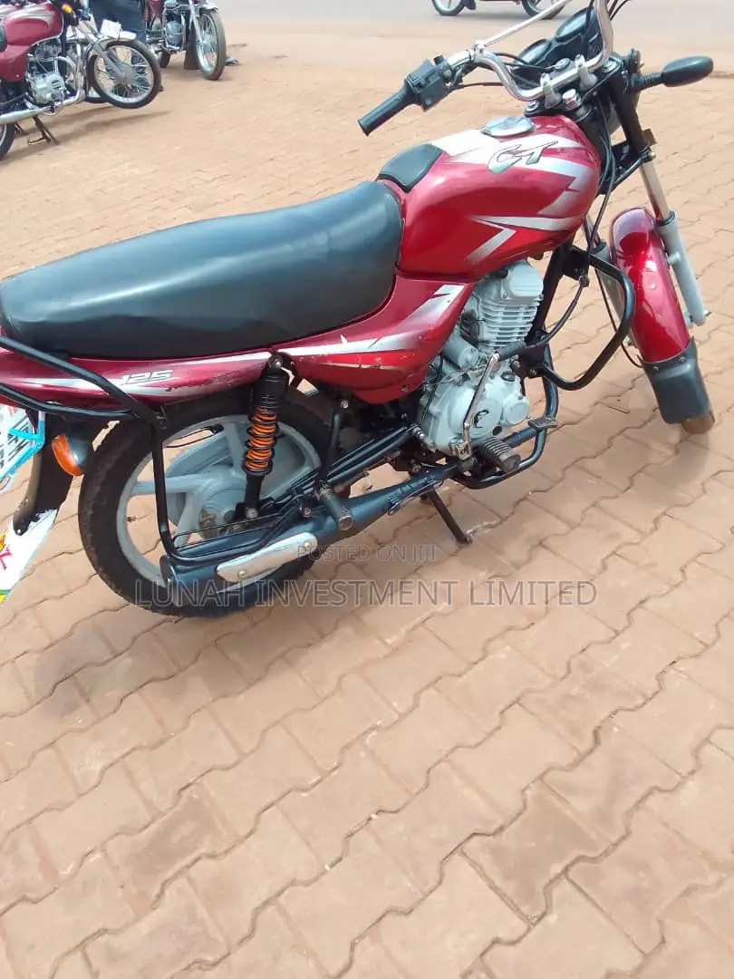 Bajaj CT 110X 2023 Red