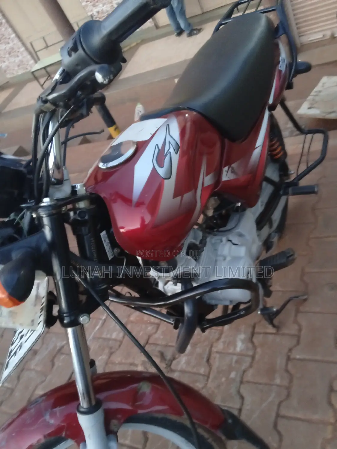 Bajaj CT 110X 2022 Red