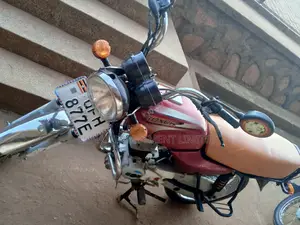 New Bajaj Boxer 2022 Red