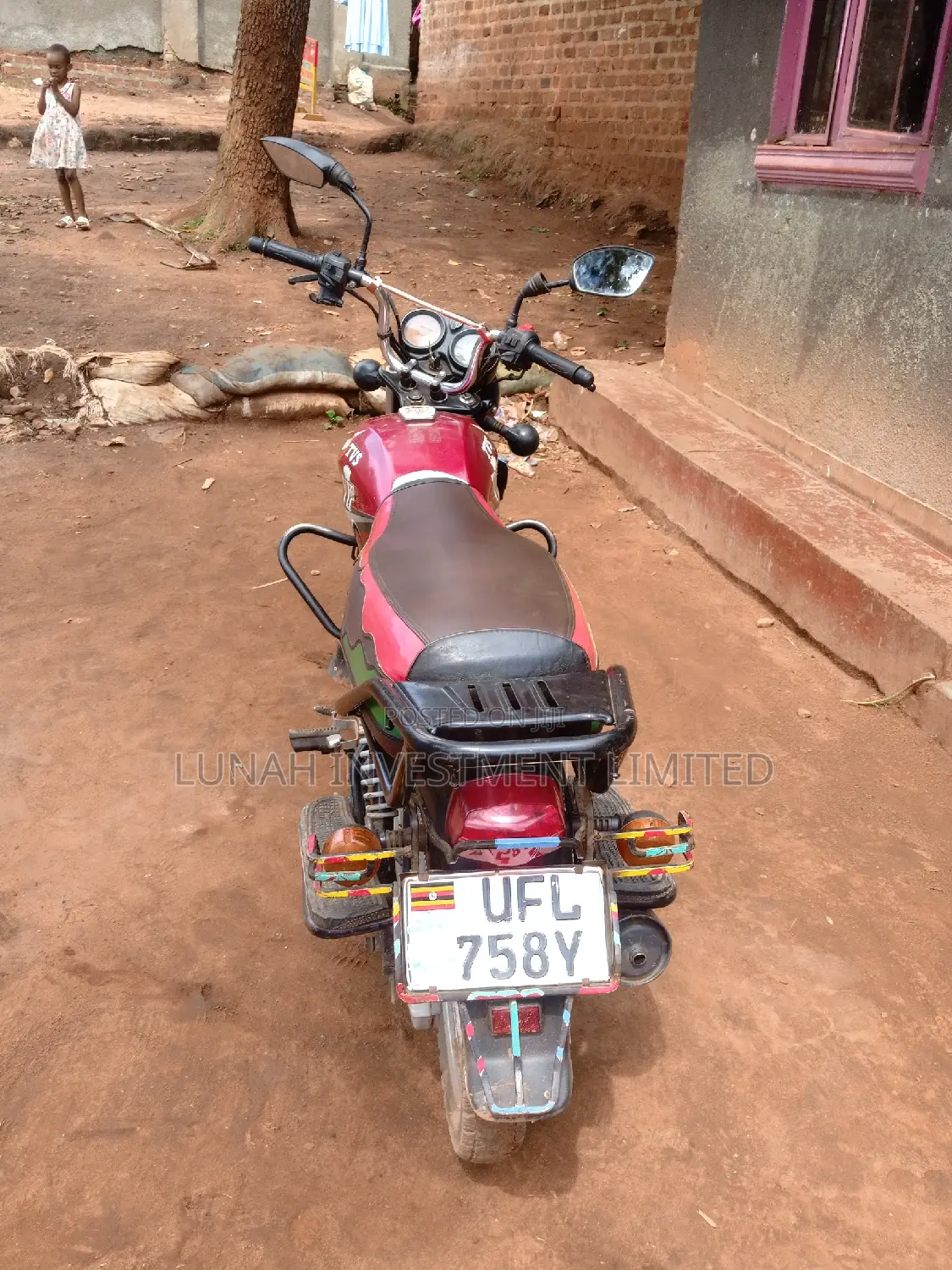 TVS HLX 125 2022 Red