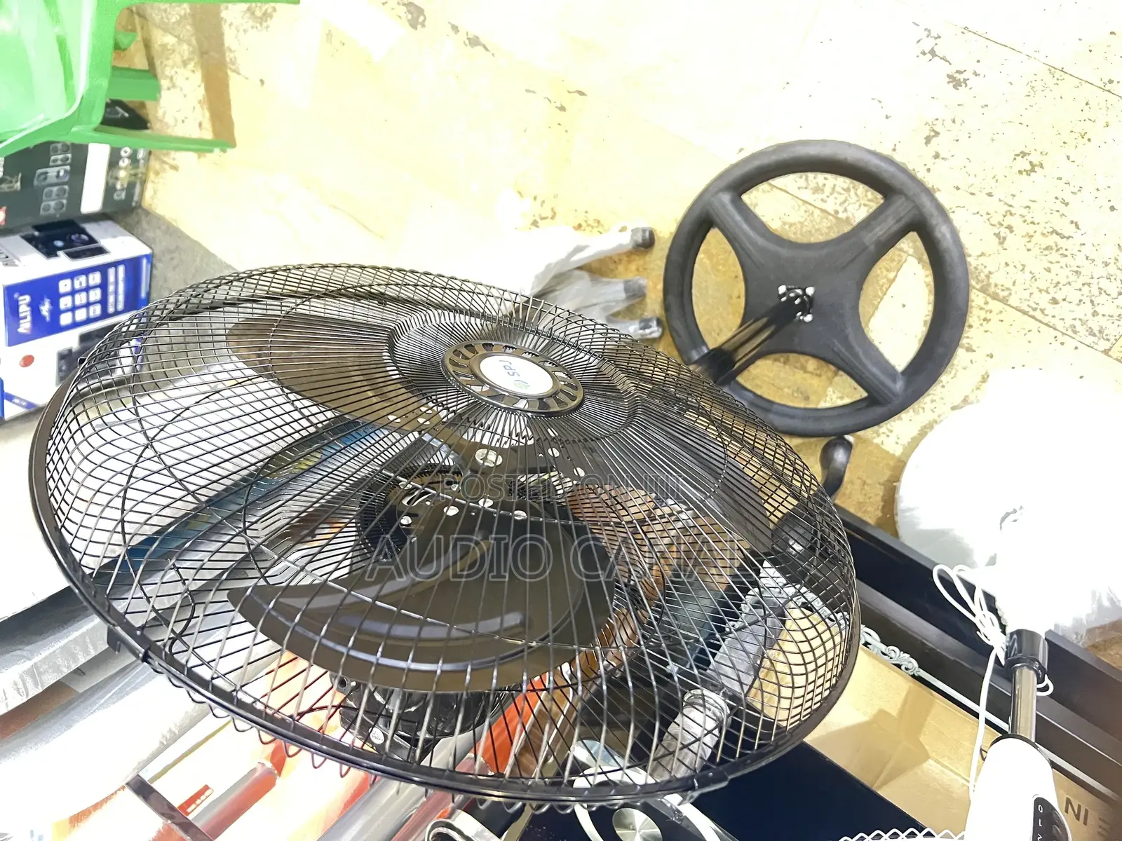 SPJ 18” Metallic Fan