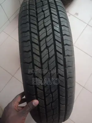 215/70r16 Yokohama for Rav4 , Alphard.