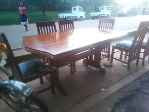 Dinning Table In 6 Seater