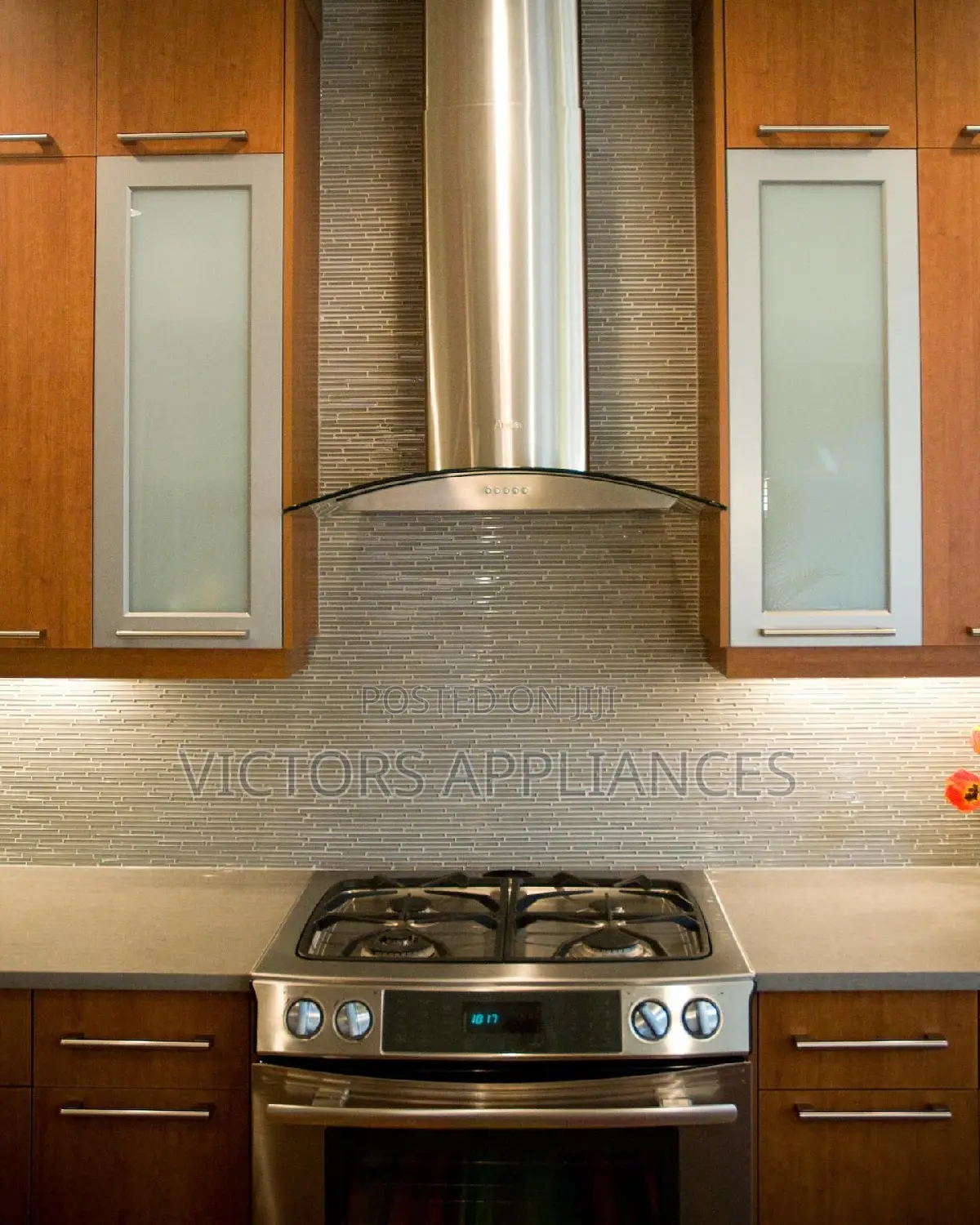 Geepas Chimney Hood 60cm Curved Glass