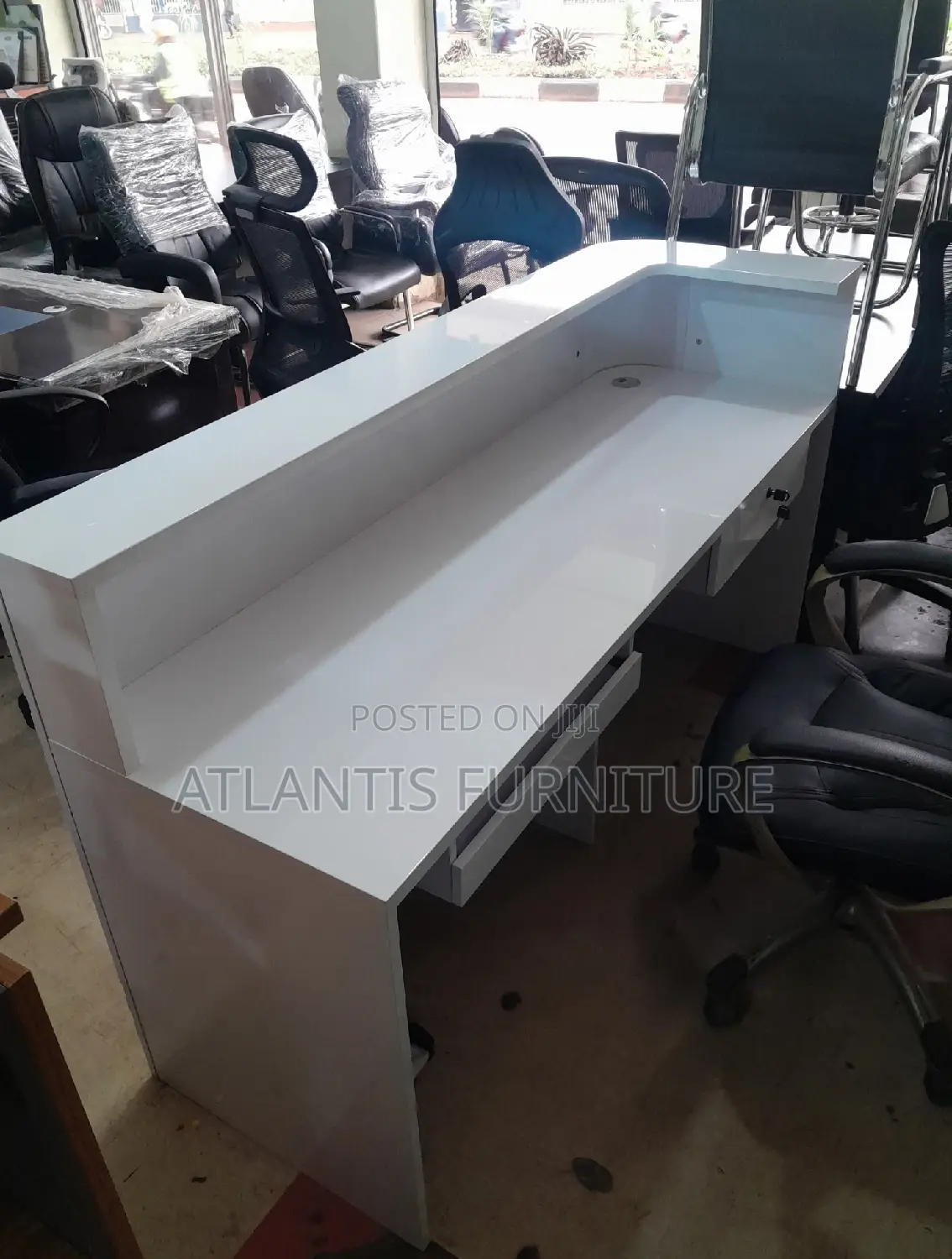 White Malaysian Reception Table