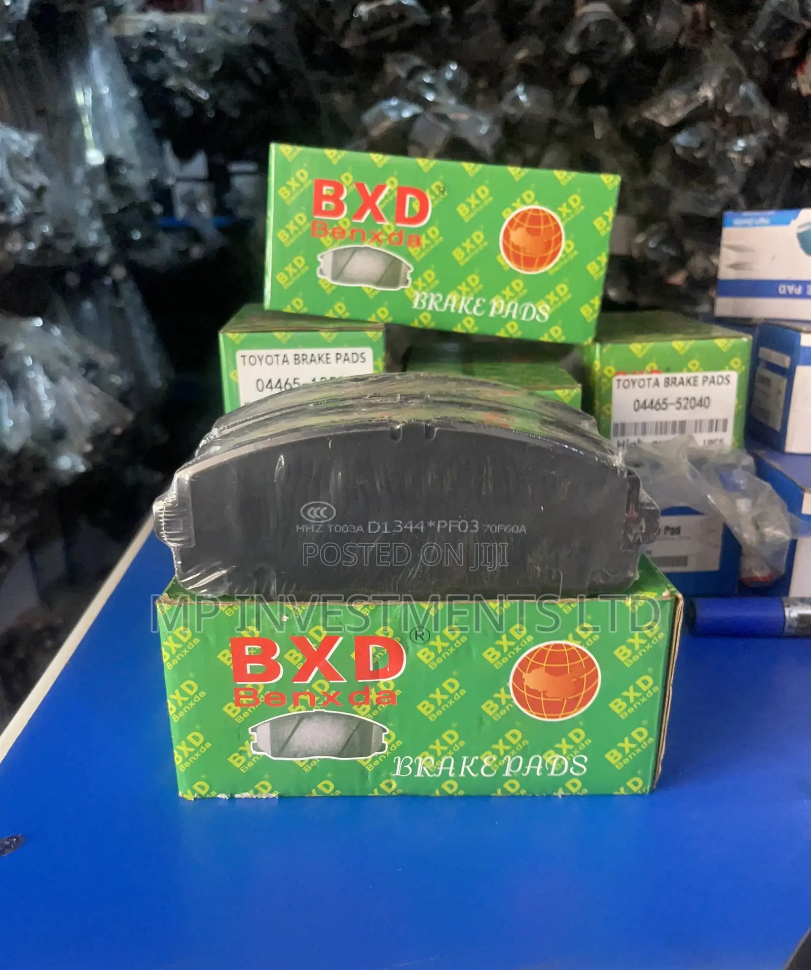 Front Brake Pads - Hiace Drone ( BXD Genuine Brand)