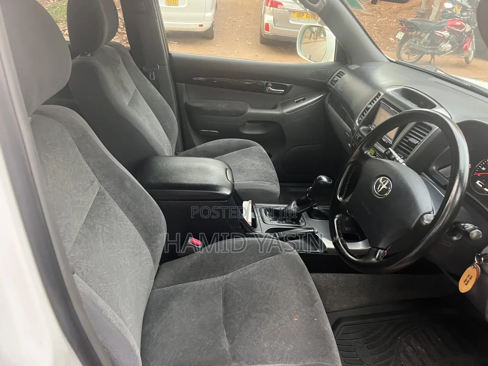 Toyota Land Cruiser Prado 2008 White