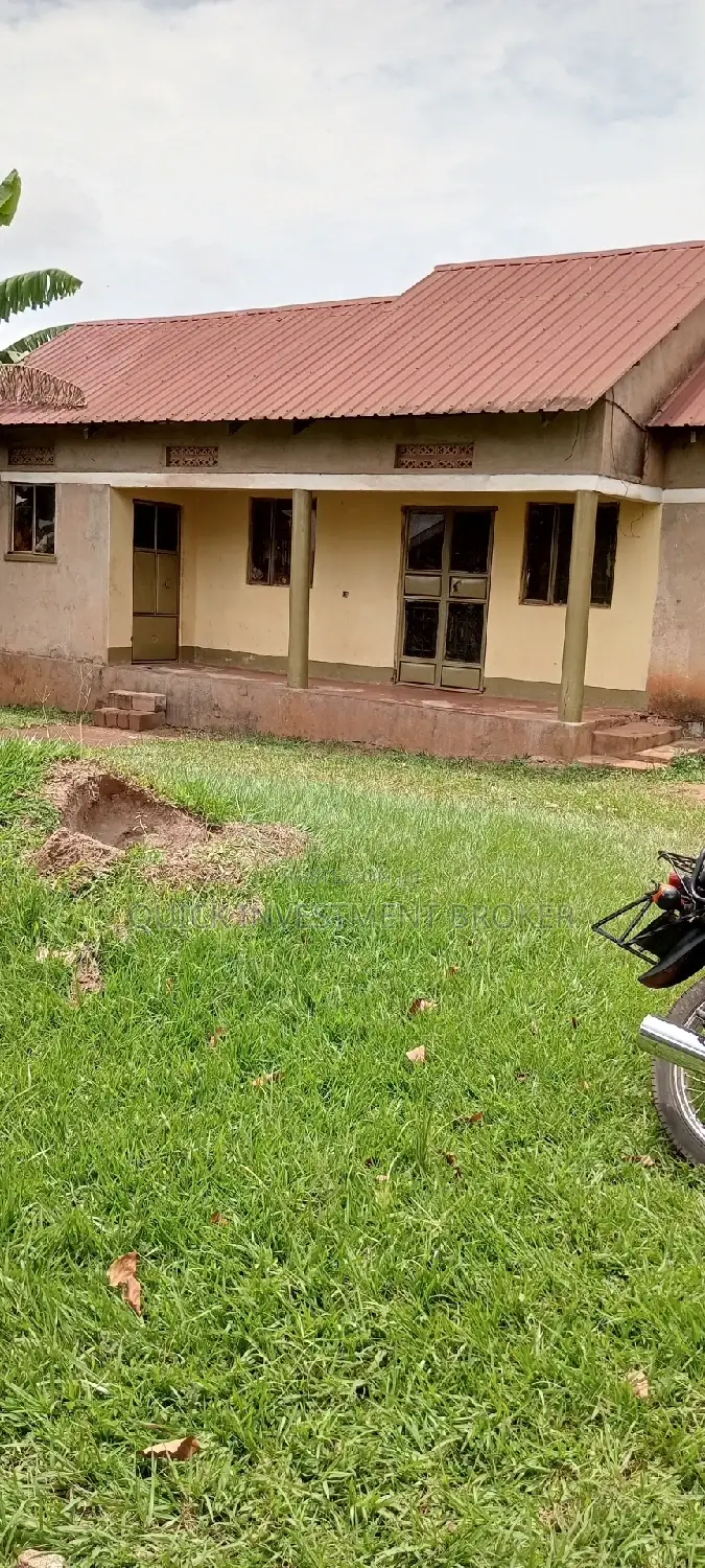 4bdrm House in House For Sale, Kawempe for sale
