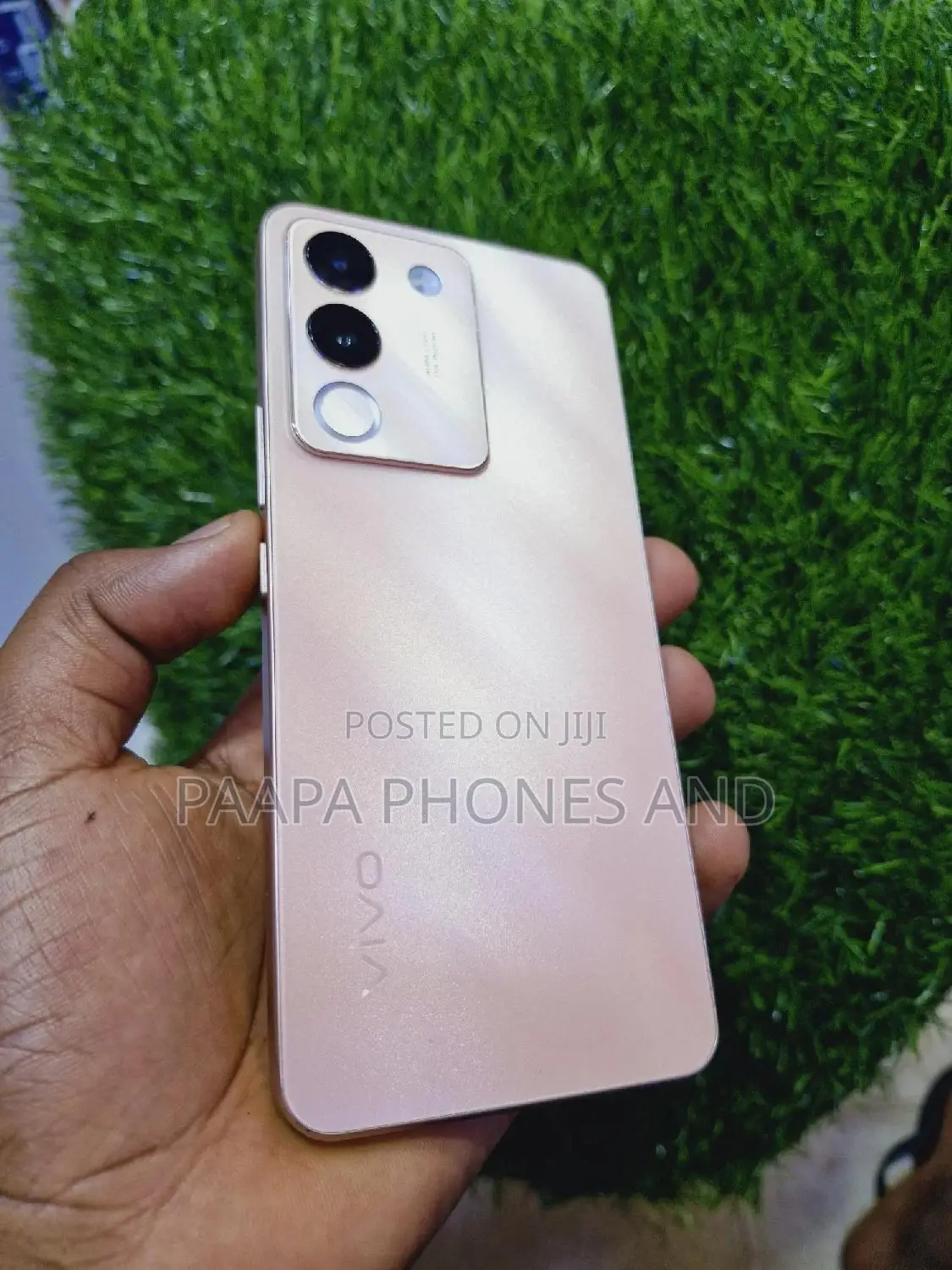 Vivo V27e 256 GB Gold