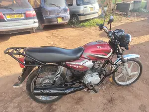 TVS HLX 125 2016 Red