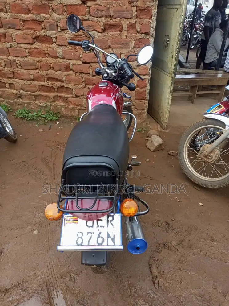 Bajaj Boxer 100 2020 Red