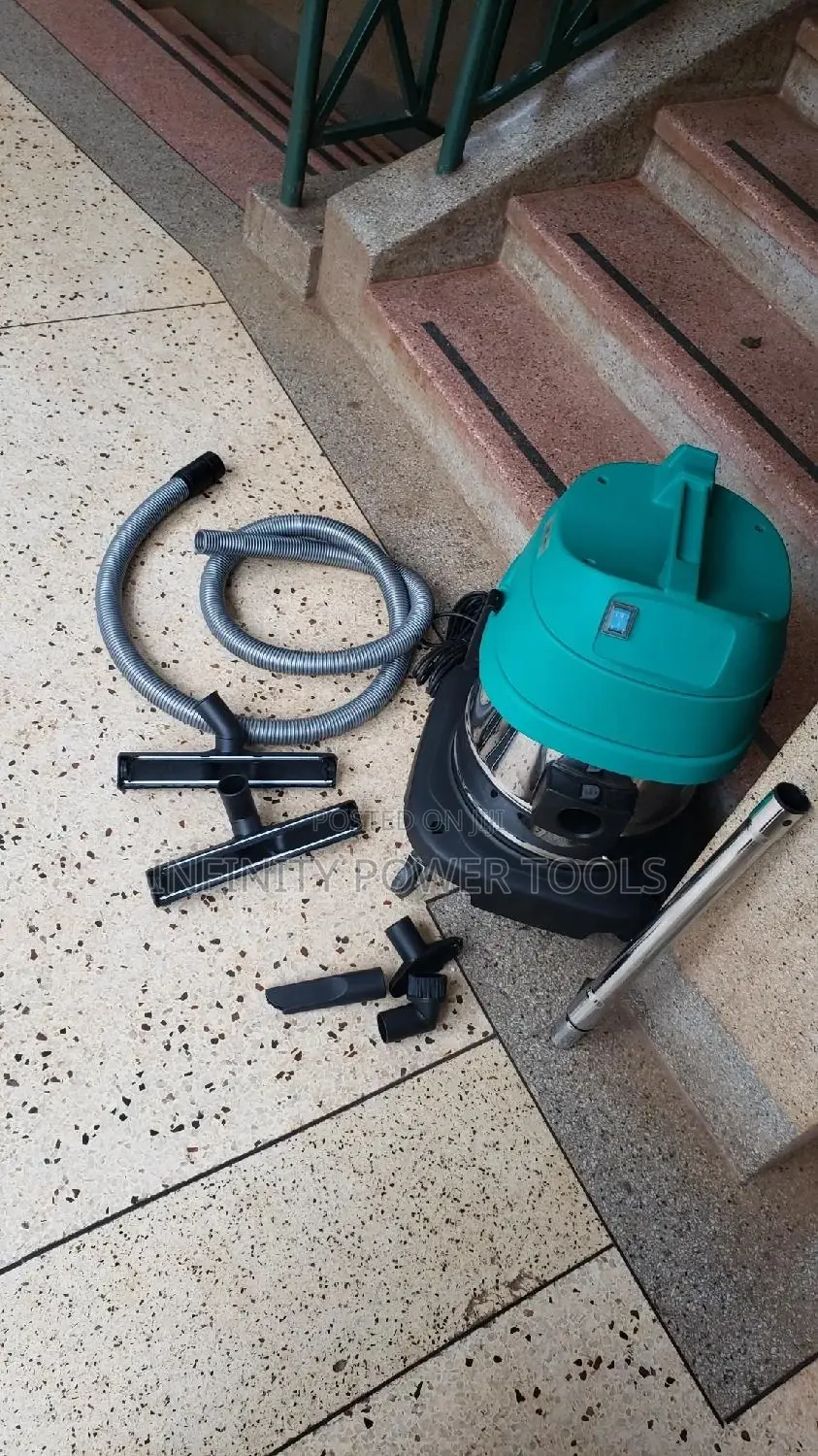 Portable Wet and Dry Vacuum Cleaner 15l