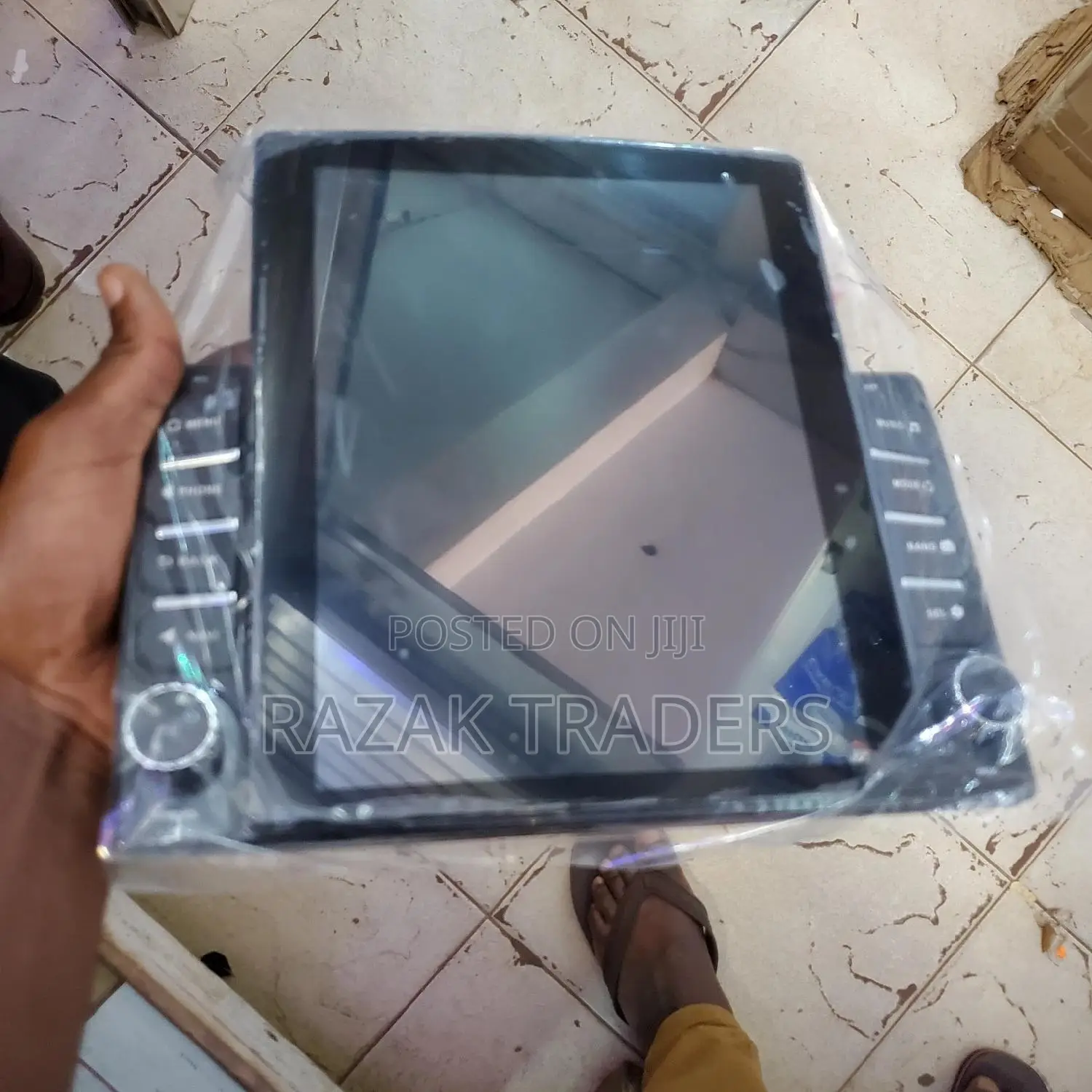 Car Radio With Vertical Touch Screen