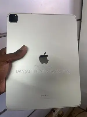 New Apple iPad Pro 12.9 (2022) 256 GB Silver