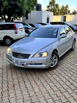 Photo - Toyota Mark X 2009 Silver