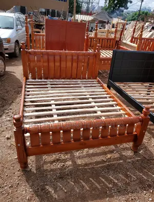 German Bed / 5by6 Bed / Wooden Bed / Good / Best Furniture